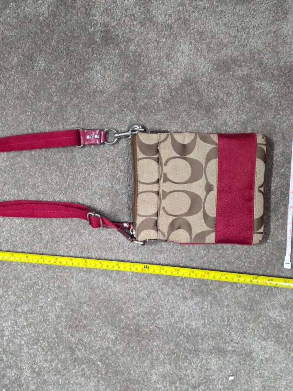 Coach Signature Swingpack Crossbody Bag Khaki & Red Adjustable Strap - Picture 4 of 11